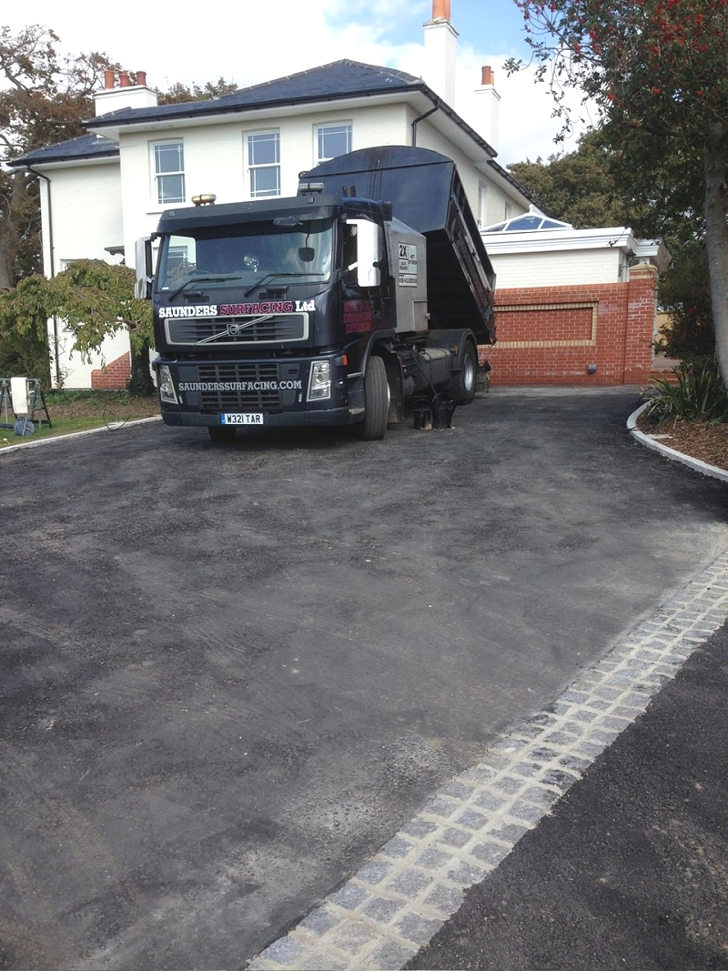 driveway tar and chip surface dressing Hampshire