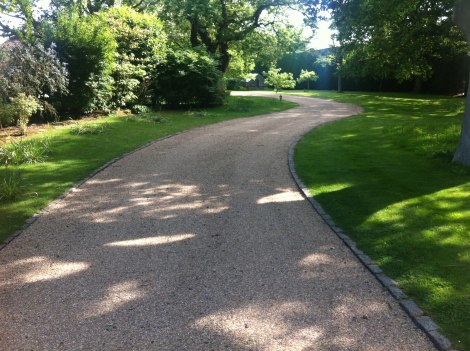 surface dressing hot tar and chippings for driveways Hampshire